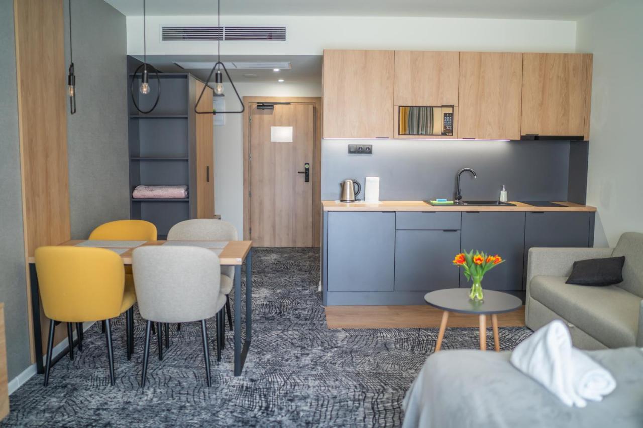 Lux Apartman V Hoteli Akvamarin Besenova Ngoại thất bức ảnh